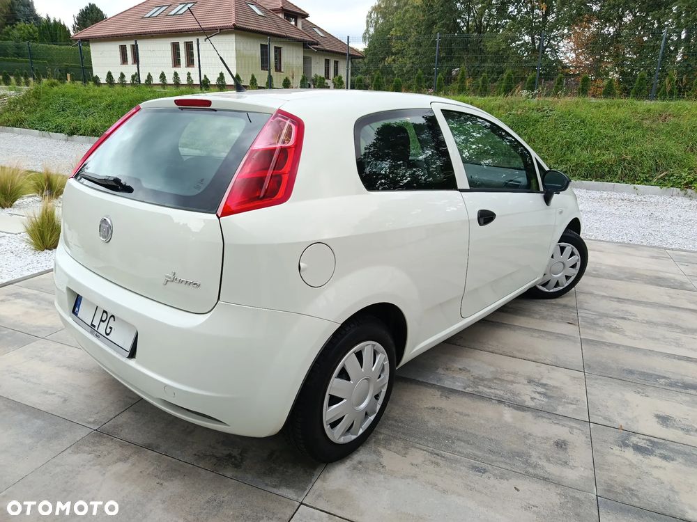 Fiat Grande Punto - 16