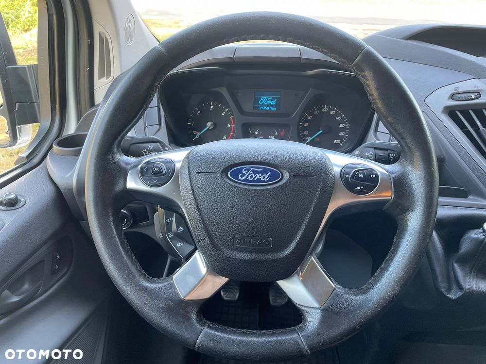 Ford Transit Custom - 11