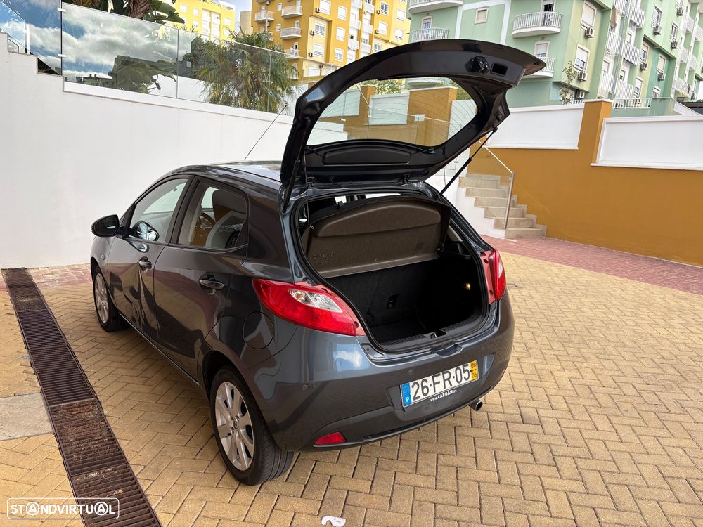 Mazda 2 1.3 MZR Exclusive - 7