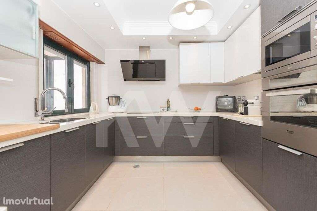 Moradia T4 +1 na Rua do Vale Verde - Fanqueiro - Grande imagem: 2/36