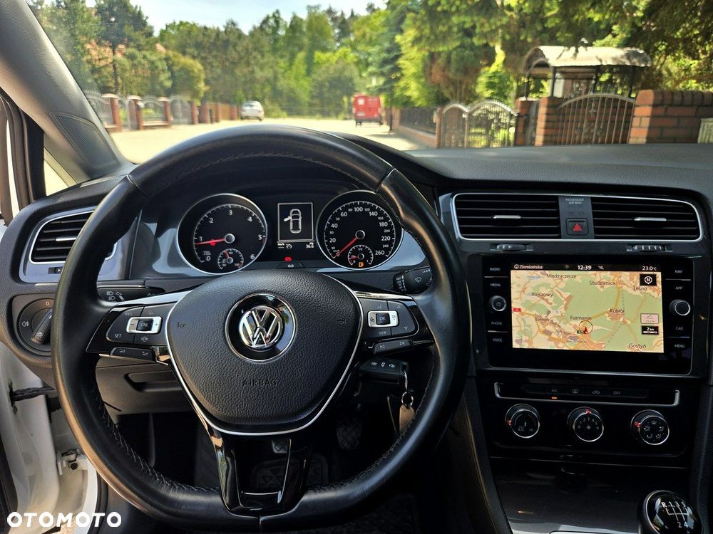 Volkswagen Golf 1.6 TDI BMT Comfortline - 14