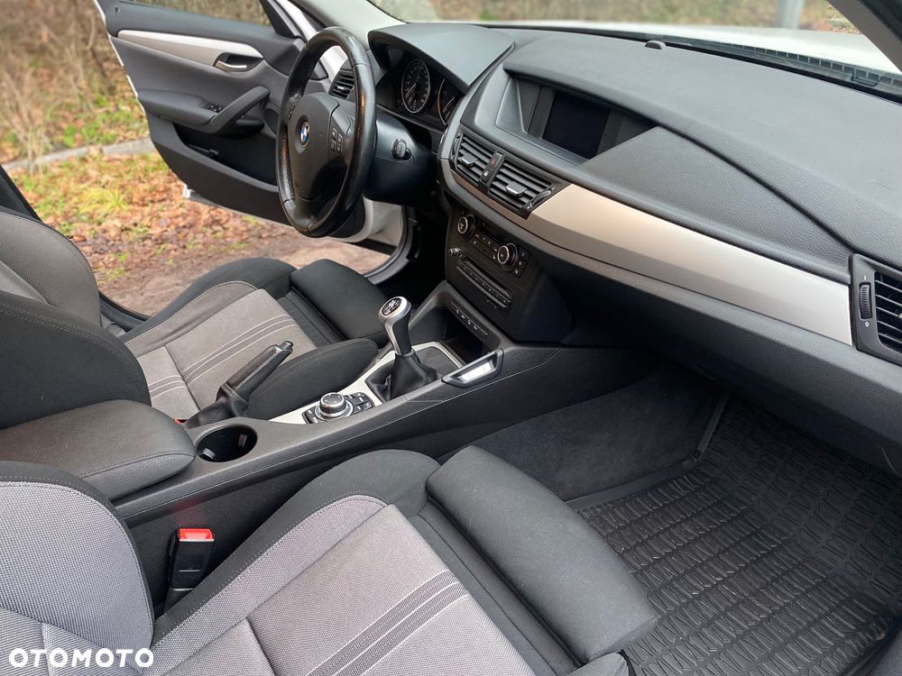 BMW X1 xDrive18d - 8