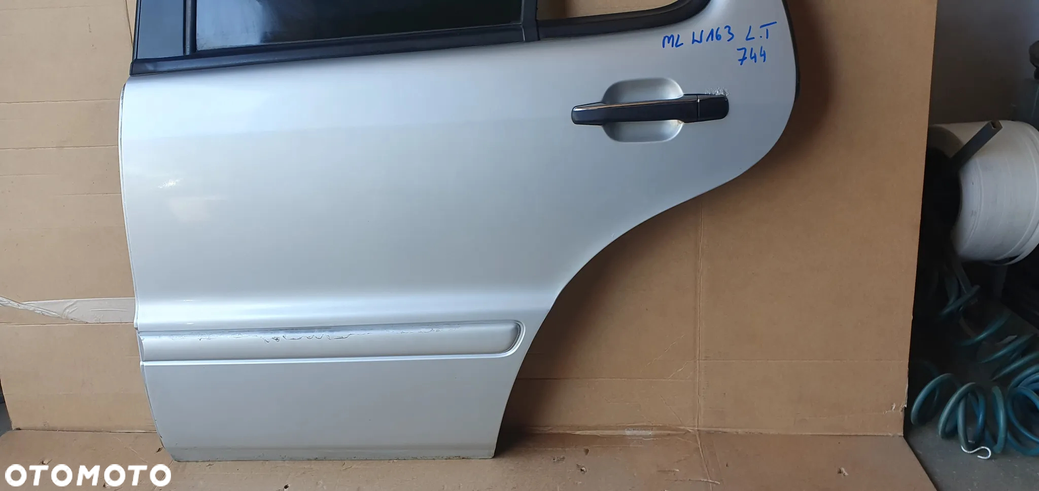 Drzwi lewy tył tylne lewe Mercedes ML W163 744 C744 - 6