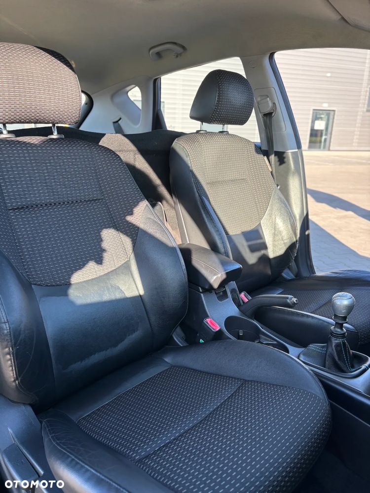 Hyundai i30 1.6 Style - 12