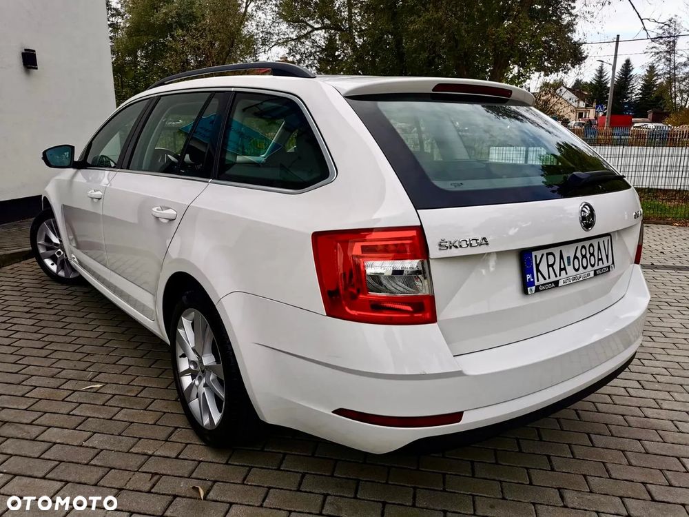 Skoda Octavia 2.0 TDI Style DSG - 2