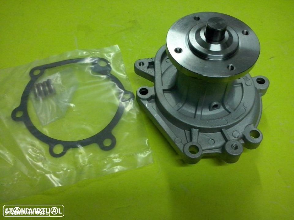 Bomba de água Toyota Hiace LH51 e Hilux Ln56 2L (Nova) - 1