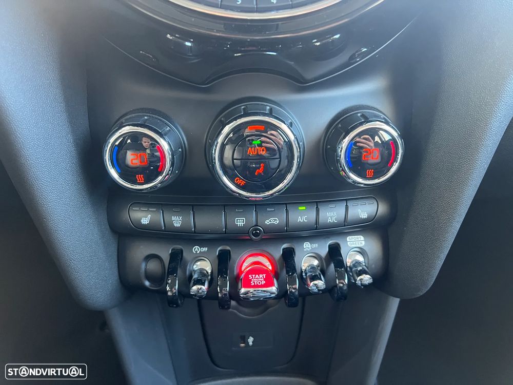 MINI 3 Portas One D - 13