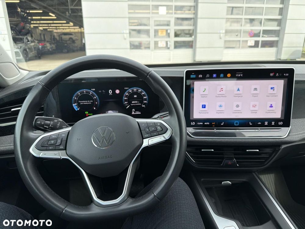 Volkswagen Passat - 12