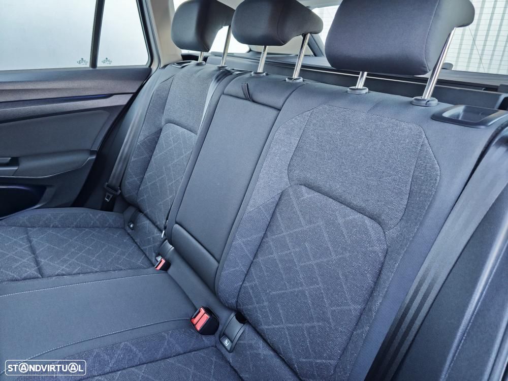 VW Golf Variant 2.0 TDi Conceptline - 26