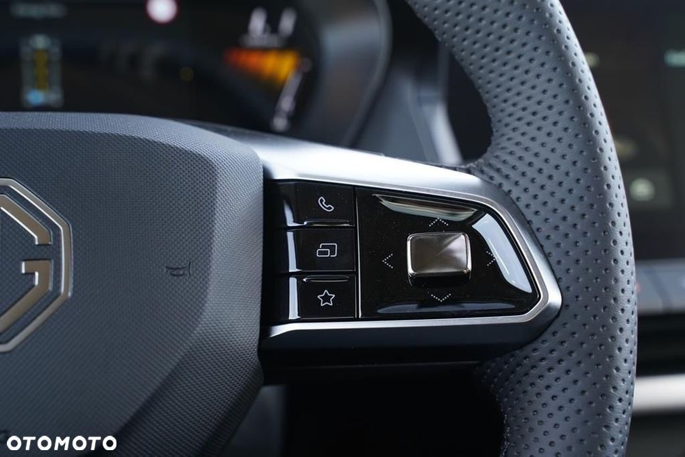 MG ZS 1.5 HEV+ Exclusive - 17