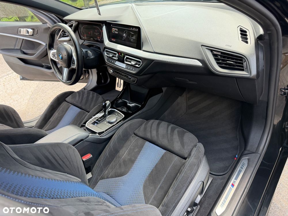 BMW Seria 1 120d xDrive Edition M Sport Shadow - 31