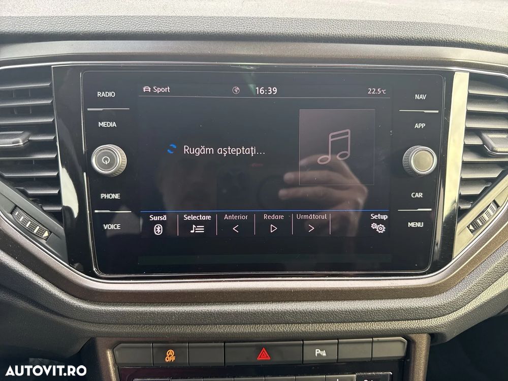 Volkswagen T-Roc - 22