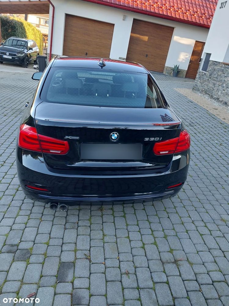 BMW Seria 3 330i GPF xDrive Luxury Line - 12