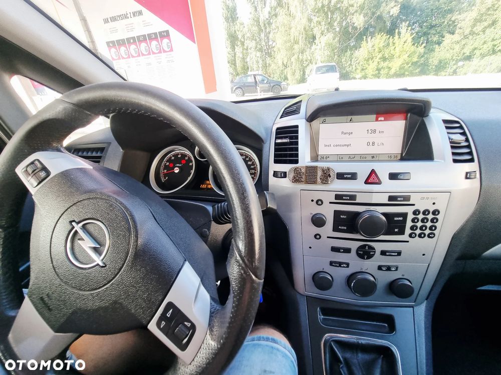 Opel Zafira 1.8 Cosmo - 6
