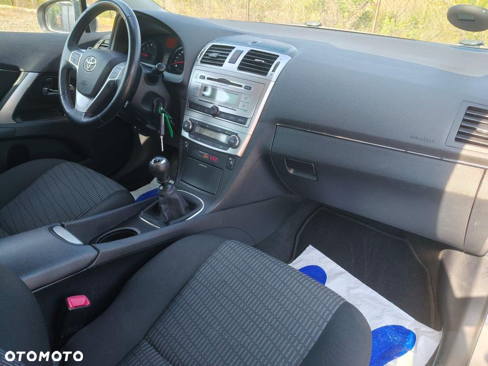 Toyota Avensis 1.6 Edition (2014) - 23