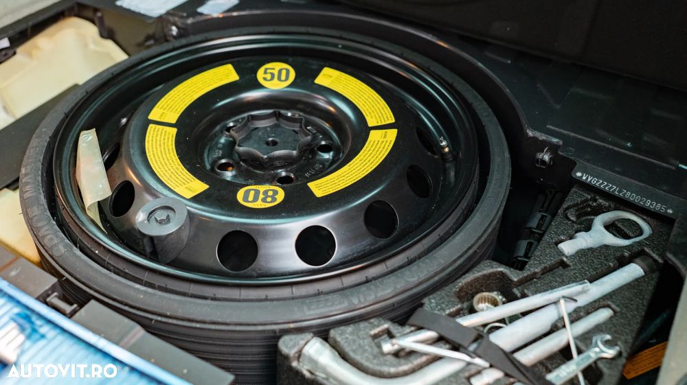 Volkswagen Touareg - 34