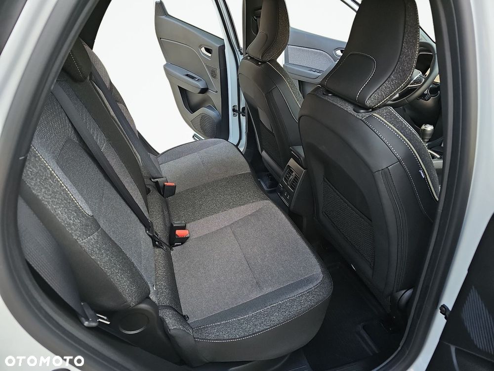 Renault Captur - 36