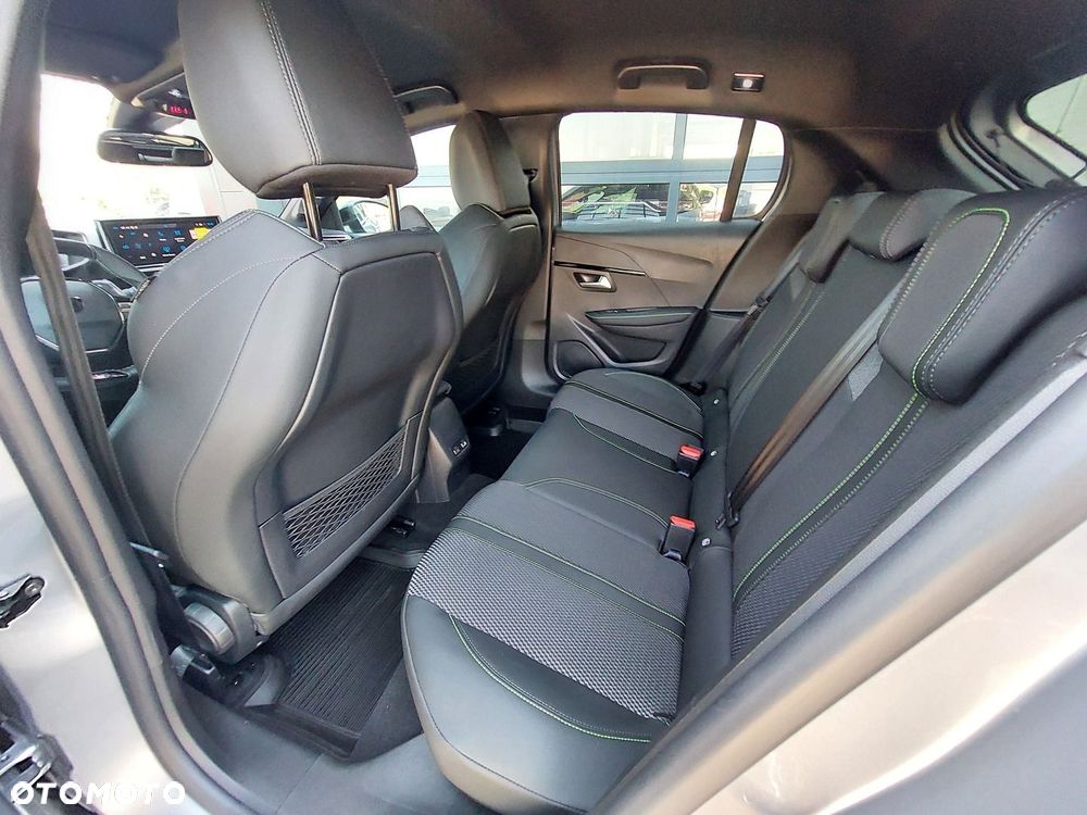 Peugeot 208 - 7