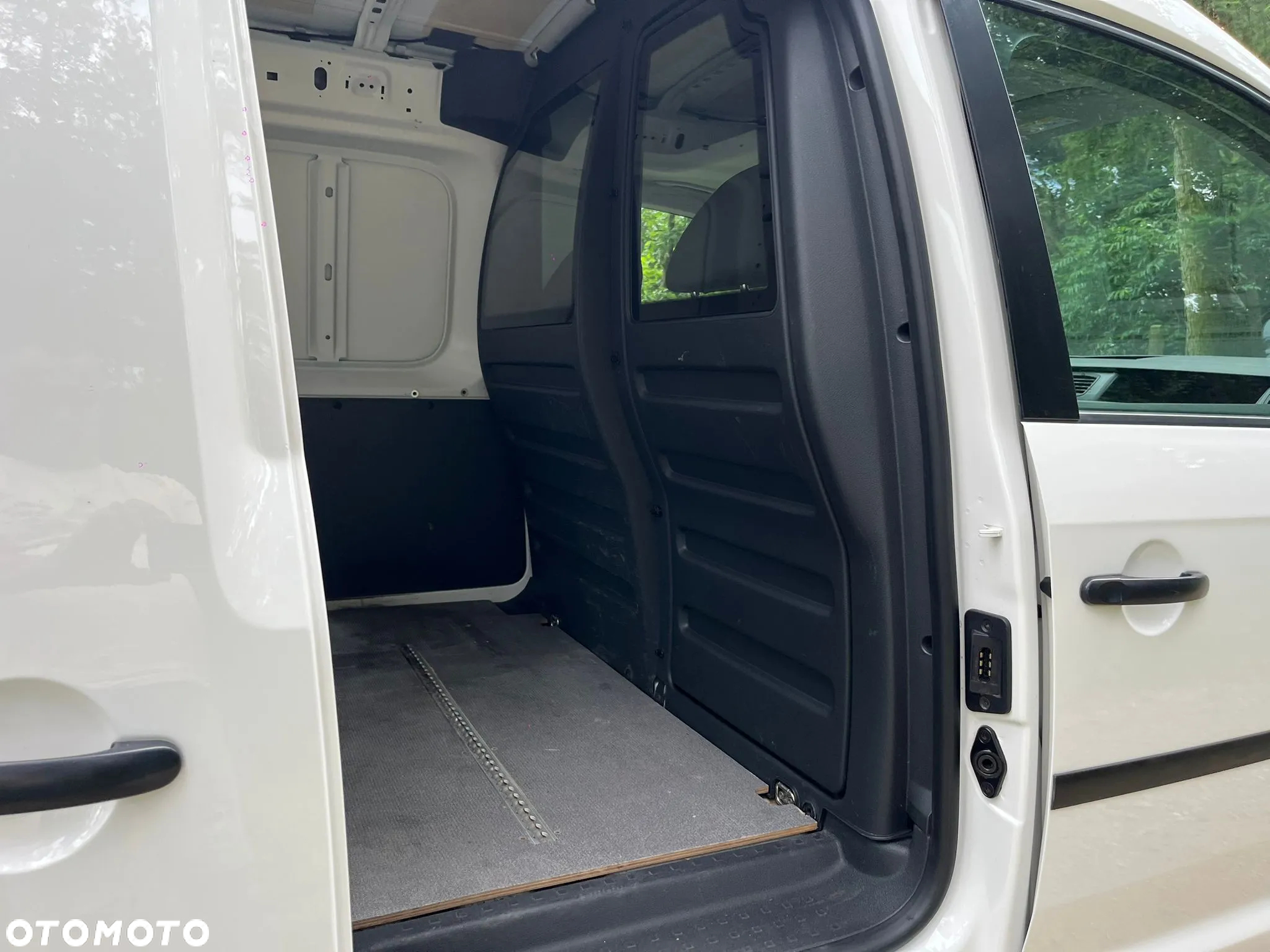 Volkswagen CADDY - 14