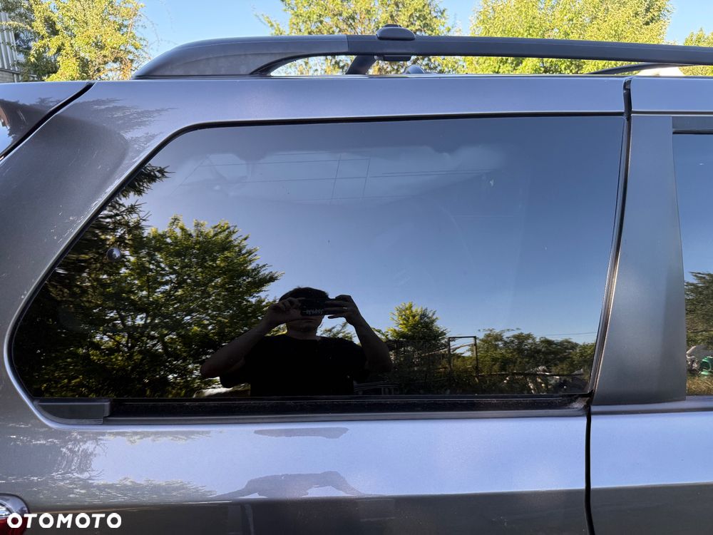 SZYBA KAROSERYJNA PRAWY LEWY TYŁ TOYOTA SIENNA 2017-2020 - 2