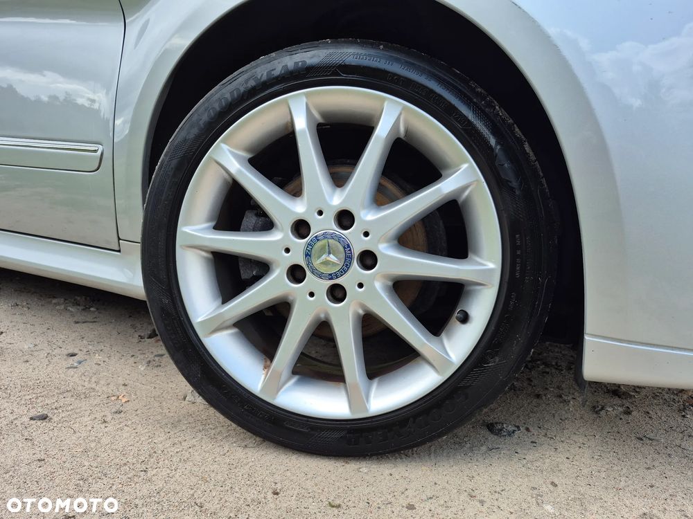 Mercedes-Benz Klasa B 180 BlueEFFICIENCY SPORT EDITION - 27