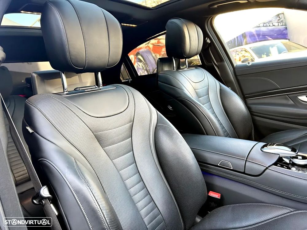 Mercedes-Benz S 560 4Matic 9G-TRONIC - 32