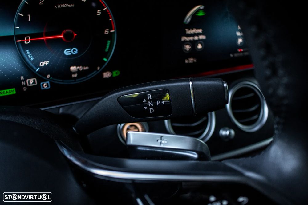 Mercedes-Benz E 300 de Avantgarde - 18