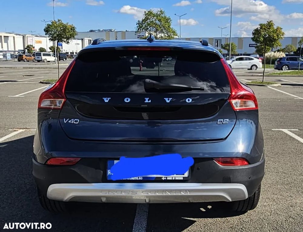 Volvo V40 D2 Momentum - 2