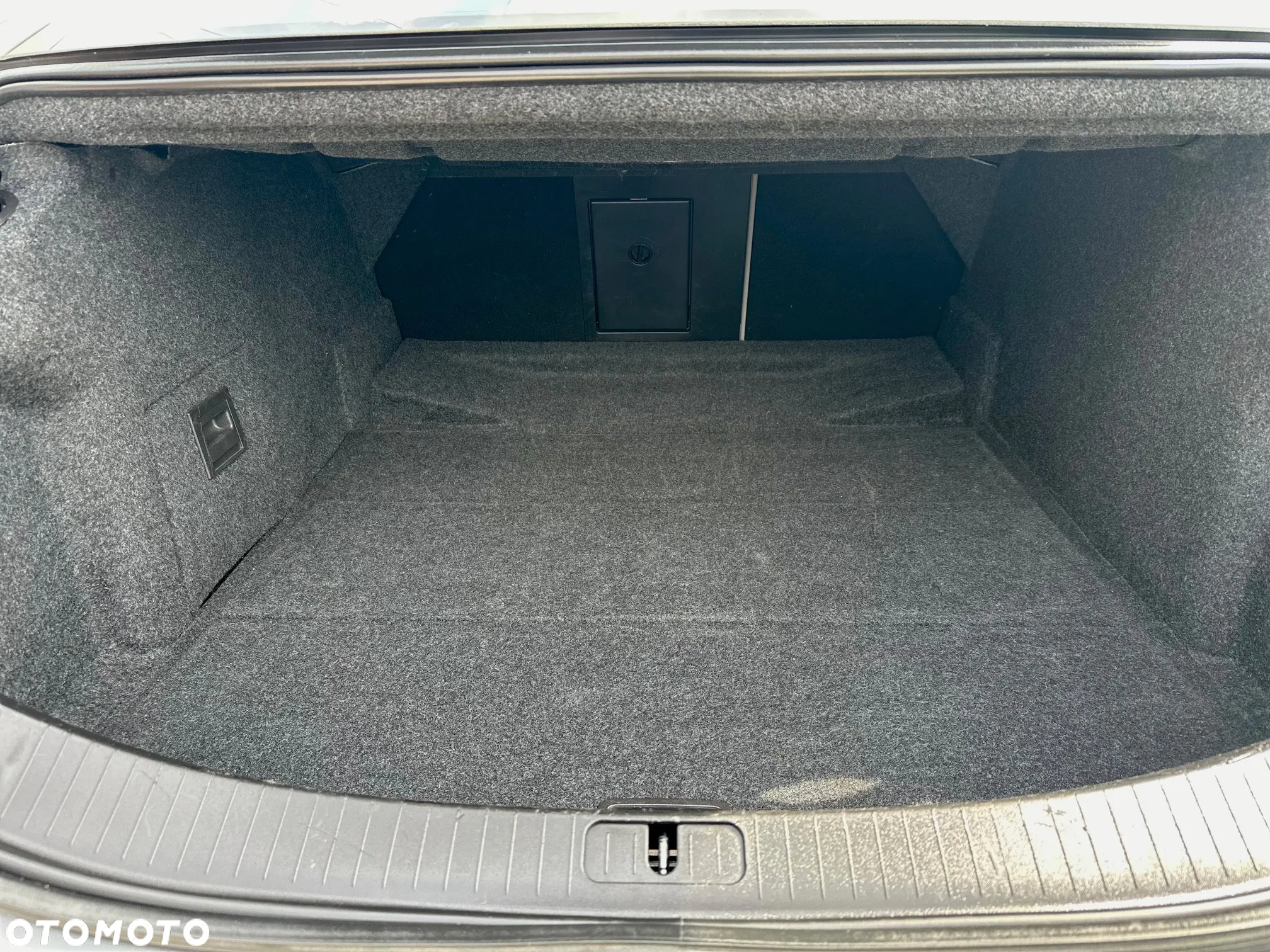 Cadillac XTS - 24