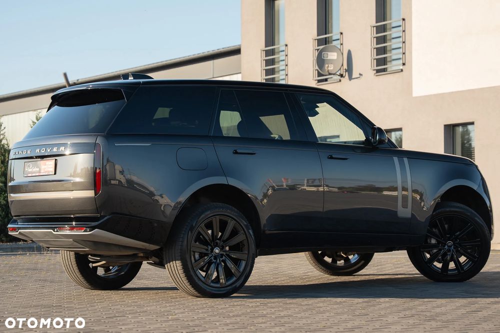 Land Rover Range Rover D300 HSE - 11