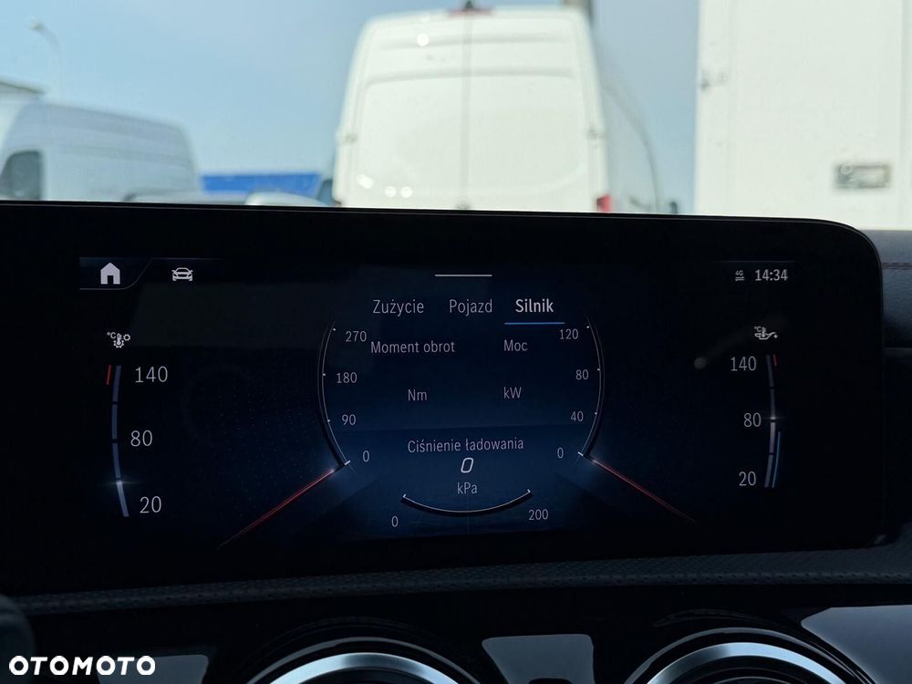 Mercedes-Benz CLA - 39