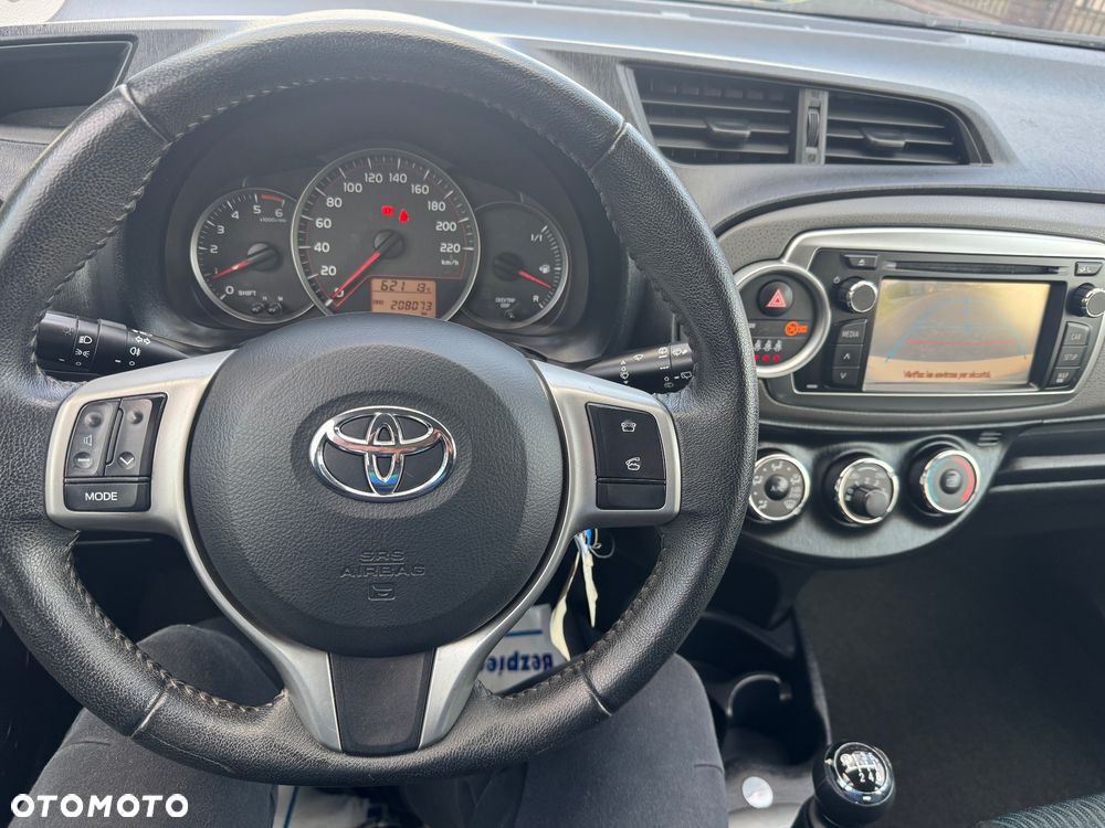 Toyota Yaris 1.4 D-4D Comfort - 15