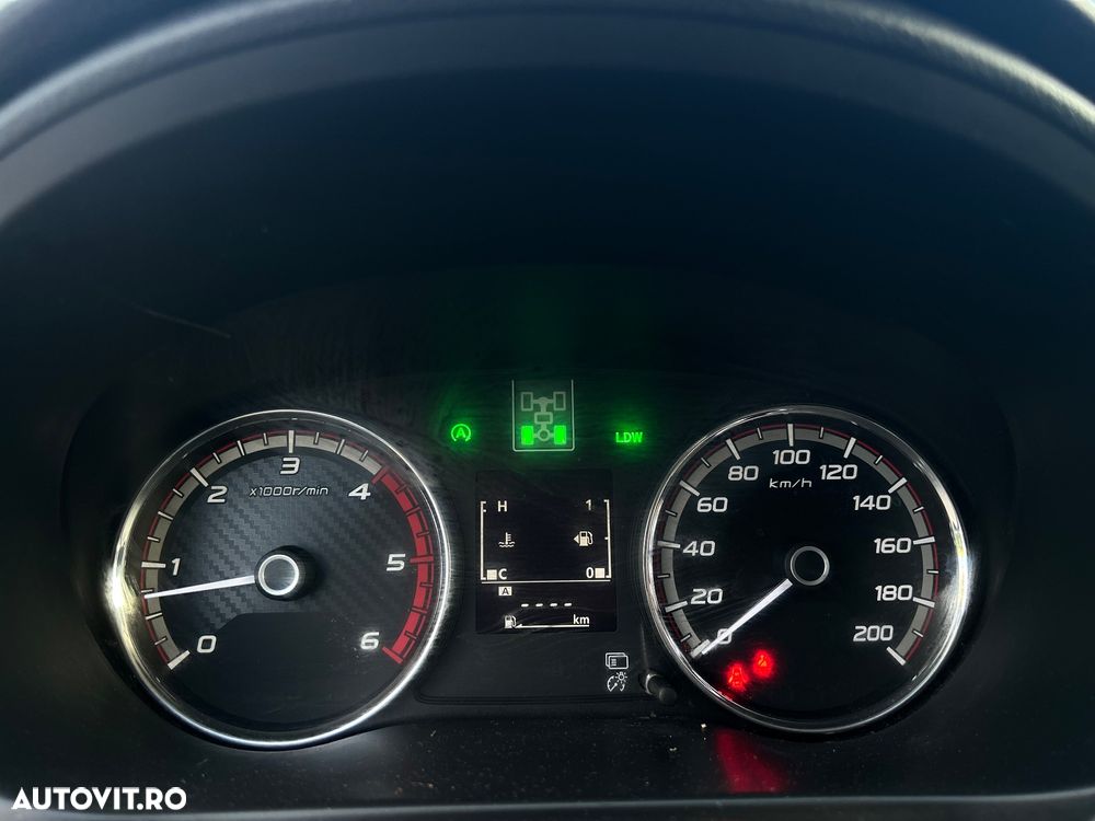 Mitsubishi L200 - 15