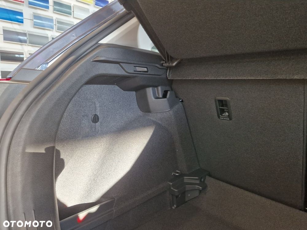 Volkswagen Polo - 11