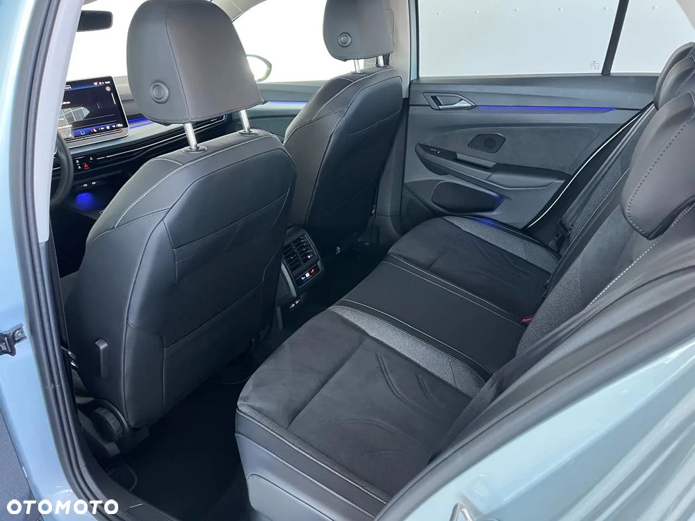 Volkswagen Golf - 36