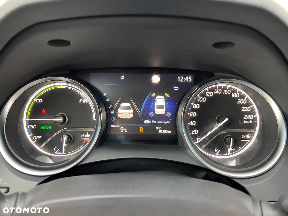 Toyota Camry 2.5 Hybrid Comfort CVT - 26