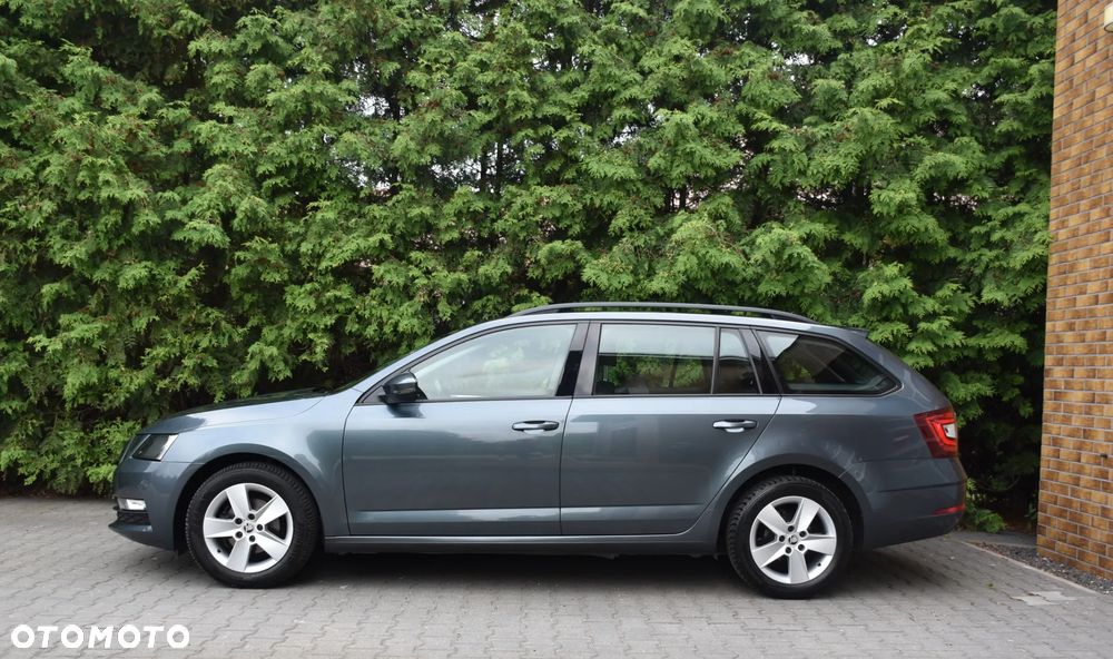 Skoda Octavia 1.6 TDI DSG Style - 6