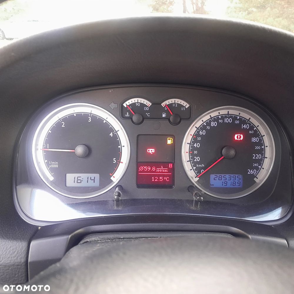 Volkswagen Golf - 9