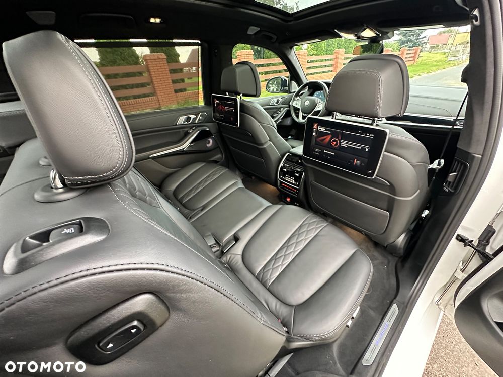 BMW-ALPINA XB7 Biturbo - 12