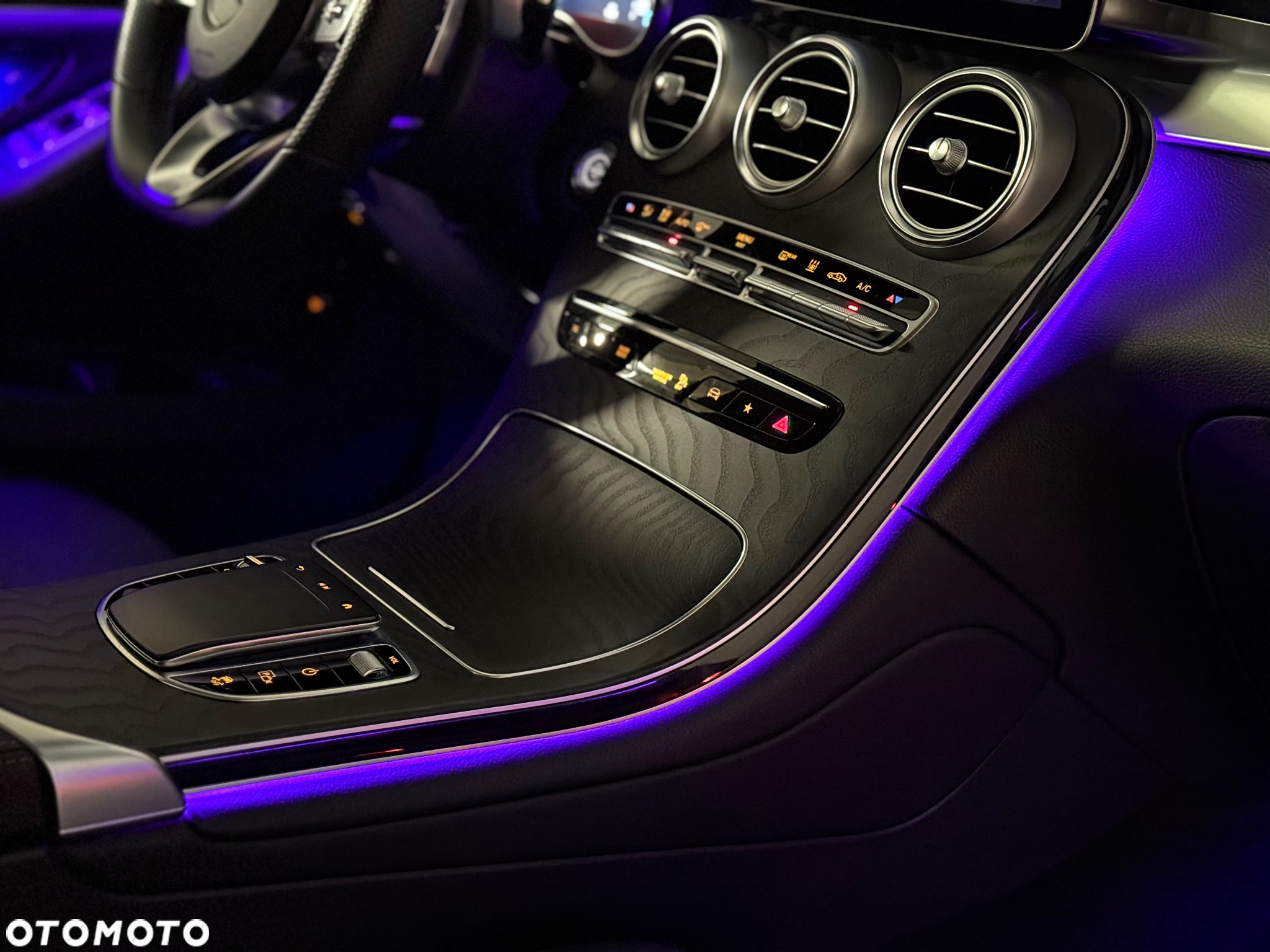 Mercedes-Benz GLC Coupe 300 de 4-Matic Business Edition - 20