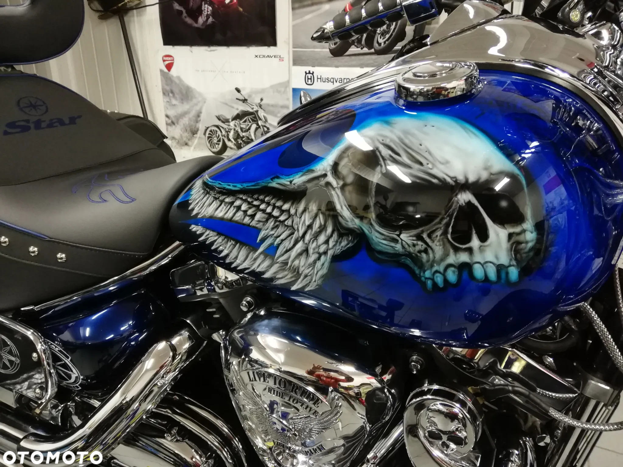 Yamaha Road Star - 4