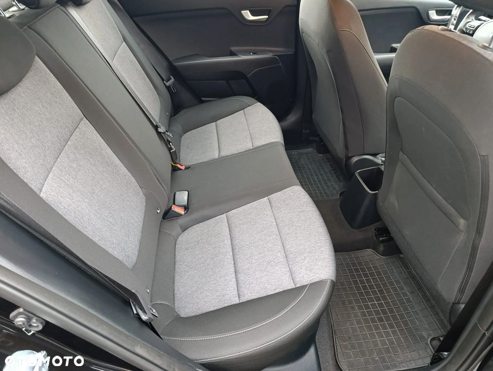 Kia Stonic 1.0 T-GDI M - 13