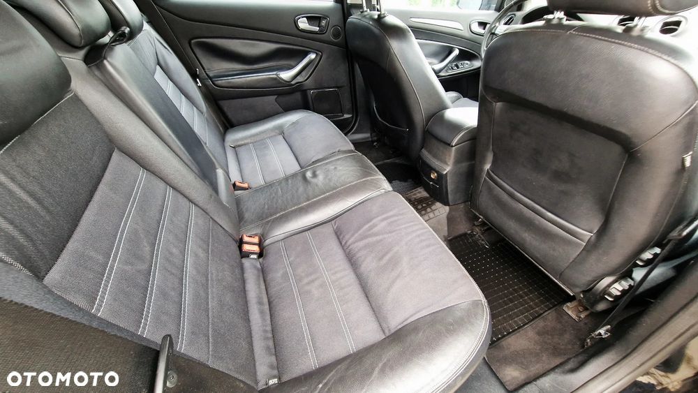 Ford Mondeo 2.0 TDCi Titanium - 9