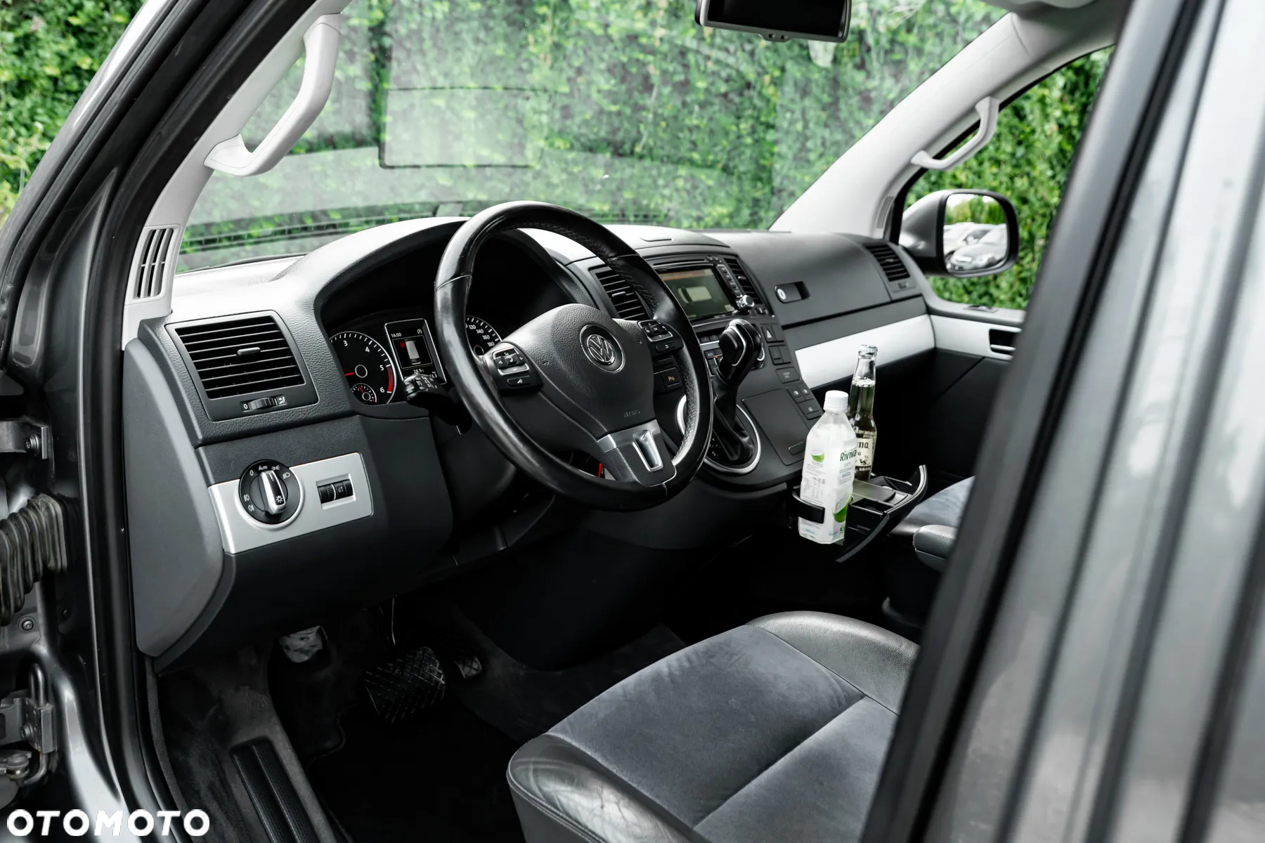 Volkswagen Multivan - 16