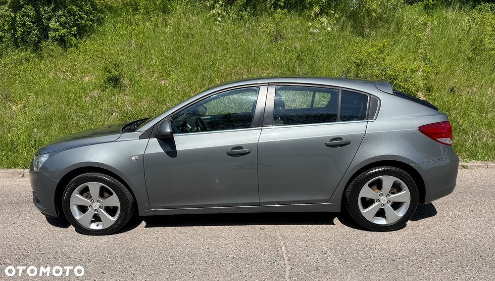 Chevrolet Cruze - 4