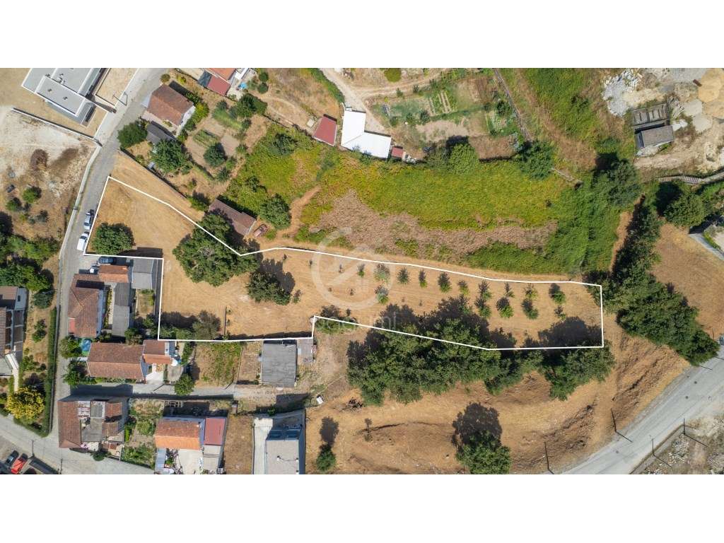 Terreno urbano em Penafiel - Potencial, localização e versatilidade - Grande imagem: 5/15