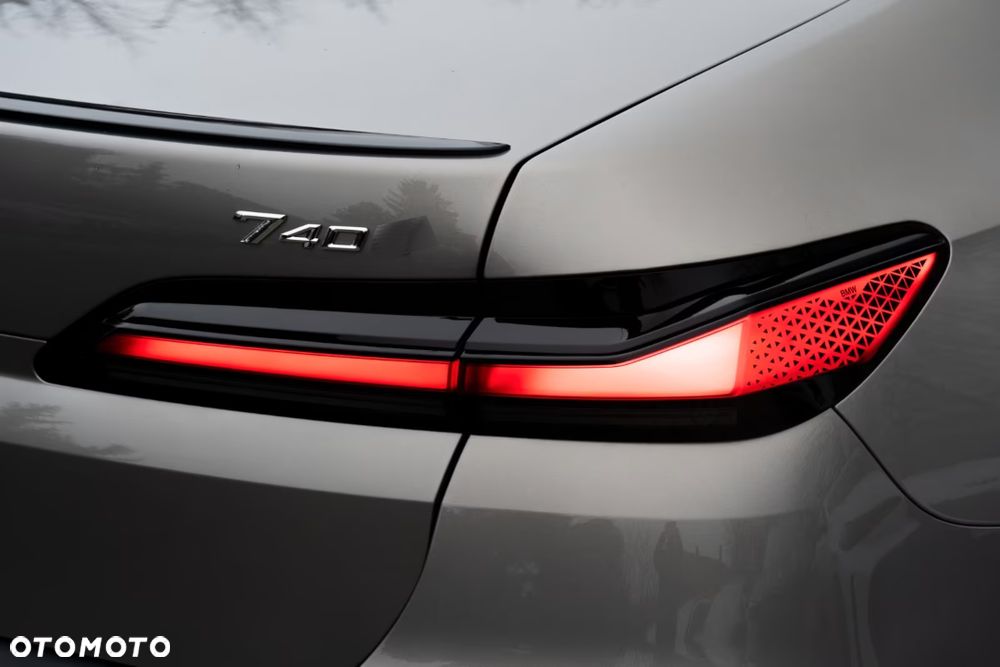BMW Seria 7 - 9