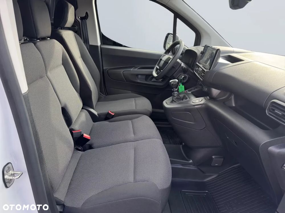 Toyota Proace City - 15