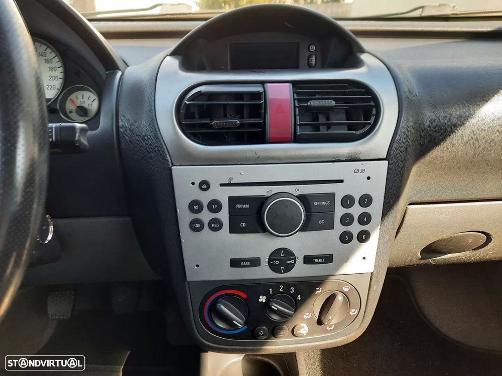 Opel Corsa 1.2 16V Sport - 10