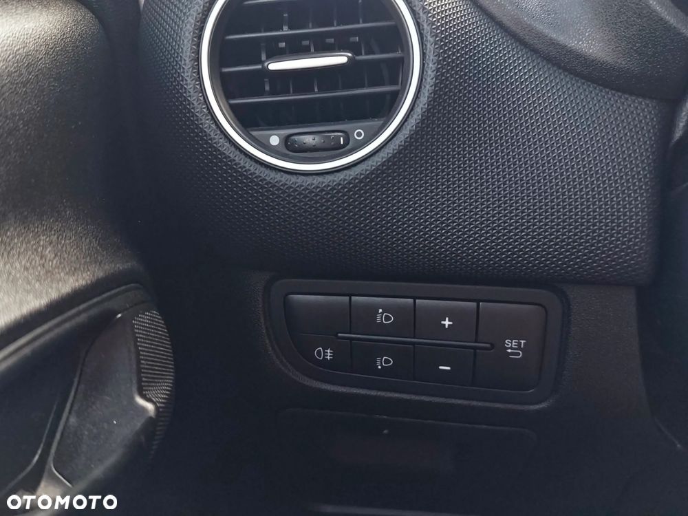 Fiat Punto 1.4 Easy S&S - 19